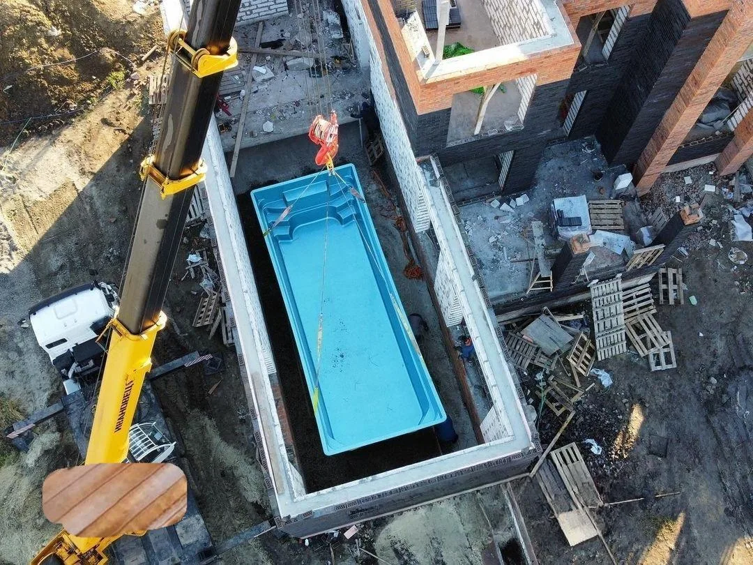 Laguna 9 — зона отдыха у бассейна в Саратове